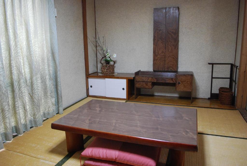 Chizuru Ryokan Hiroshima Phòng bức ảnh